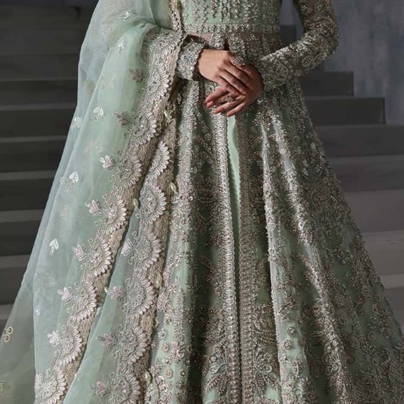 Pakistani designer outfit - Picture 5 of 15